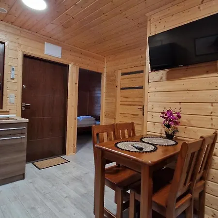 Charmantes Holzhaus Mit Grill Und Terrasse Ferienhaus Bobolin